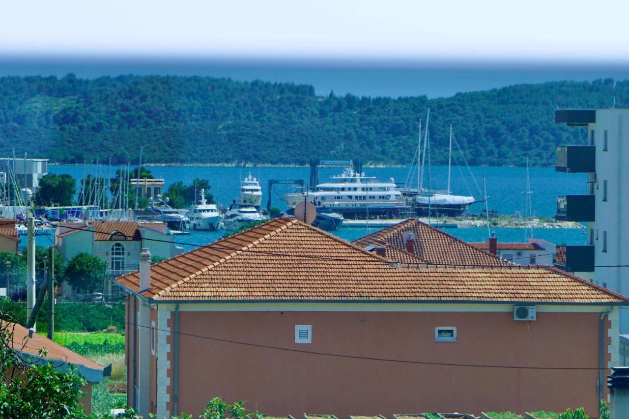 Villa Dalmata Traù Esterno foto